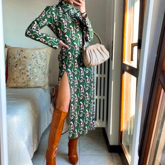 Zara Dresses & Skirts - 🍃 ZARA GREEN ABSTRACT PRINT FLORAL MOCK NECK SLIT MAXI DRESS!